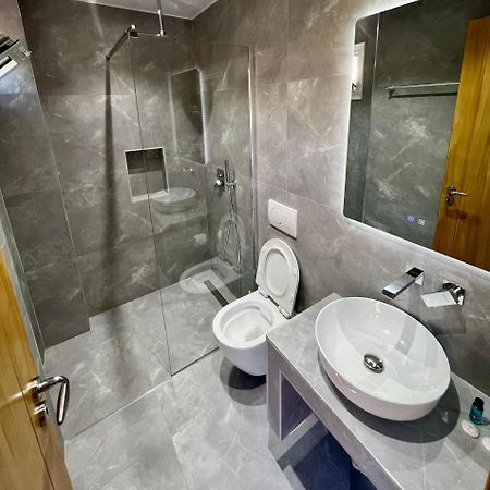 Karos Hotel Llaman Himarë Exterior foto