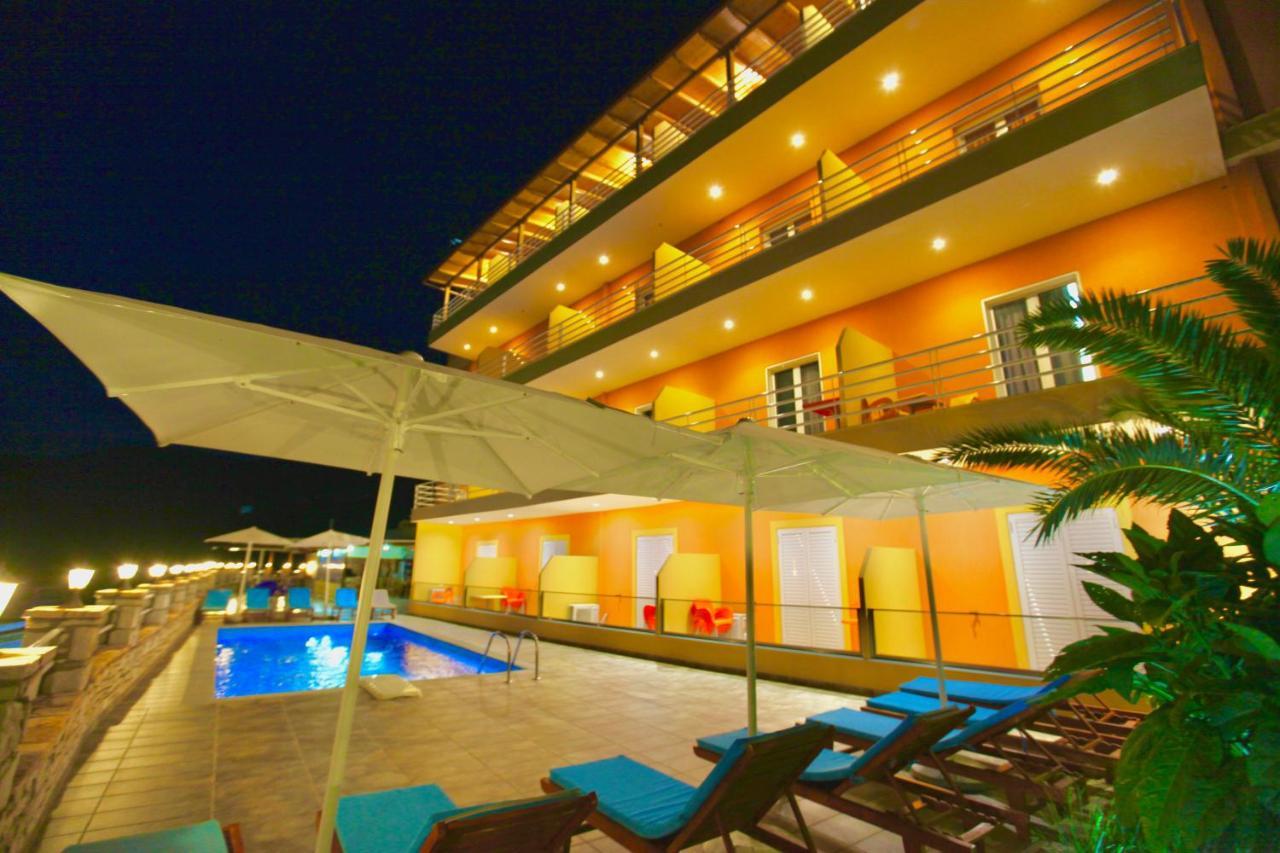 Karos Hotel Llaman Himarë Exterior foto