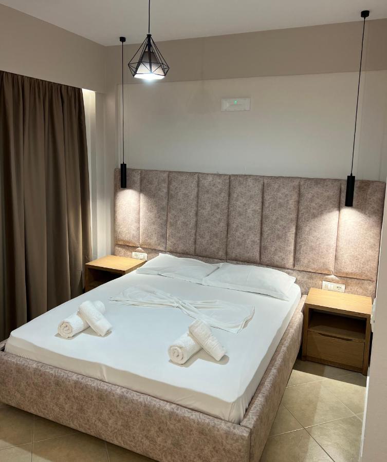 Karos Hotel Llaman Himarë Exterior foto