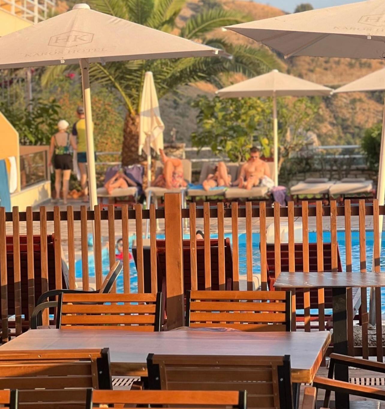 Karos Hotel Llaman Himarë Exterior foto
